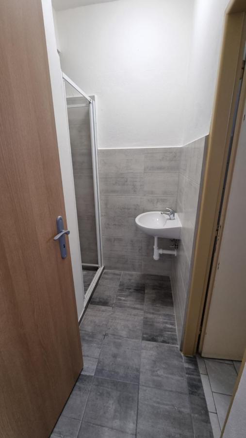 Hotel Rada Ostrava Buitenkant foto