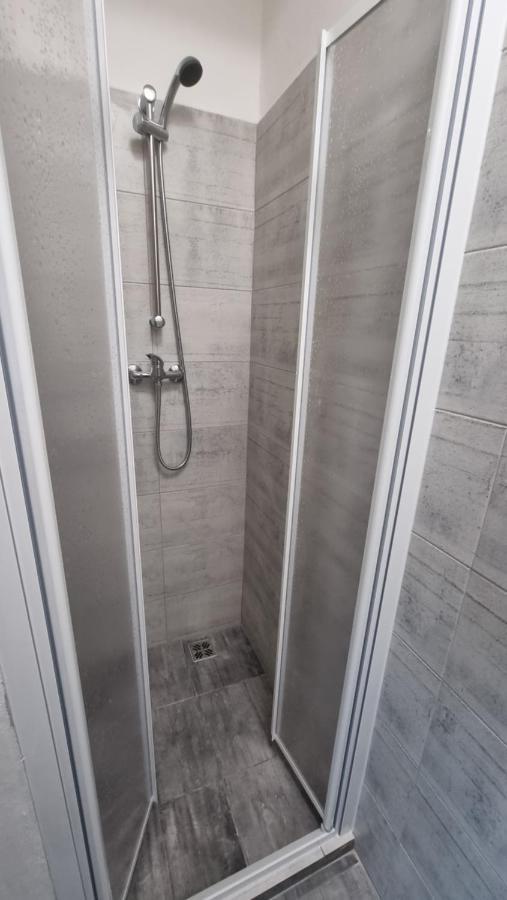 Hotel Rada Ostrava Buitenkant foto