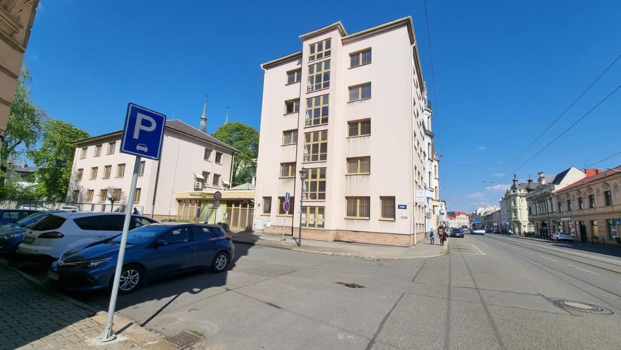 Hotel Rada Ostrava Buitenkant foto