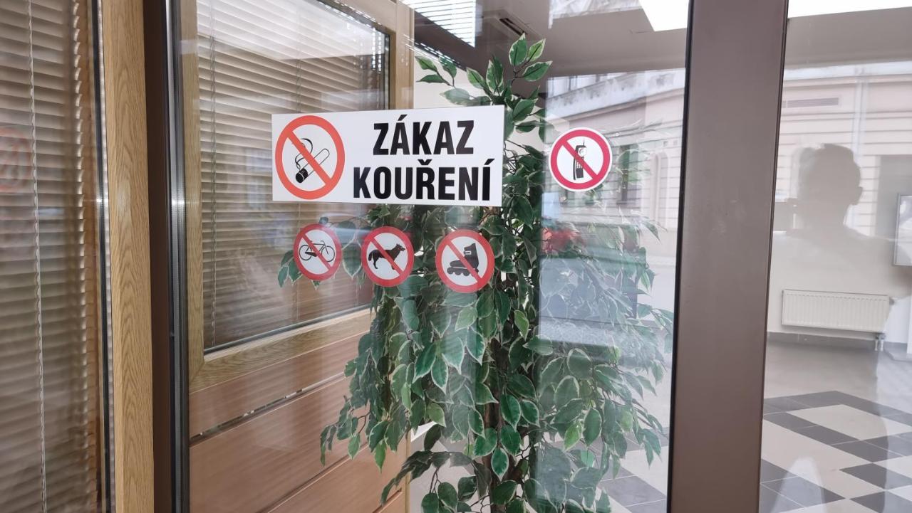 Hotel Rada Ostrava Buitenkant foto